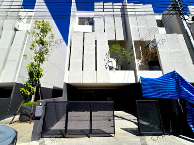 Townhouses for rent Bangkok : For Rent: Townhome at New Verse Krungthep Kreetha, brand-new and beautifully finished, never occupied, ready to move in.