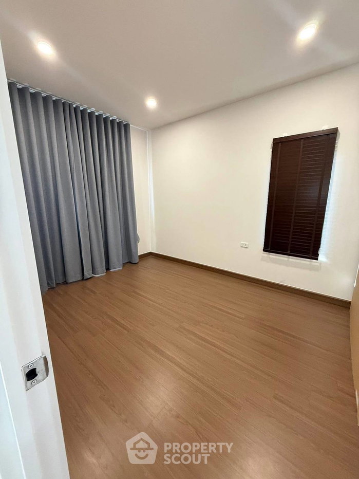 รูป บ้านเช่า 4 ห้องนอน โครงการบริทาเนีย บางนา-ศรีวารี บางเสาธง (ID 2511190) - รูปที่ 5/20