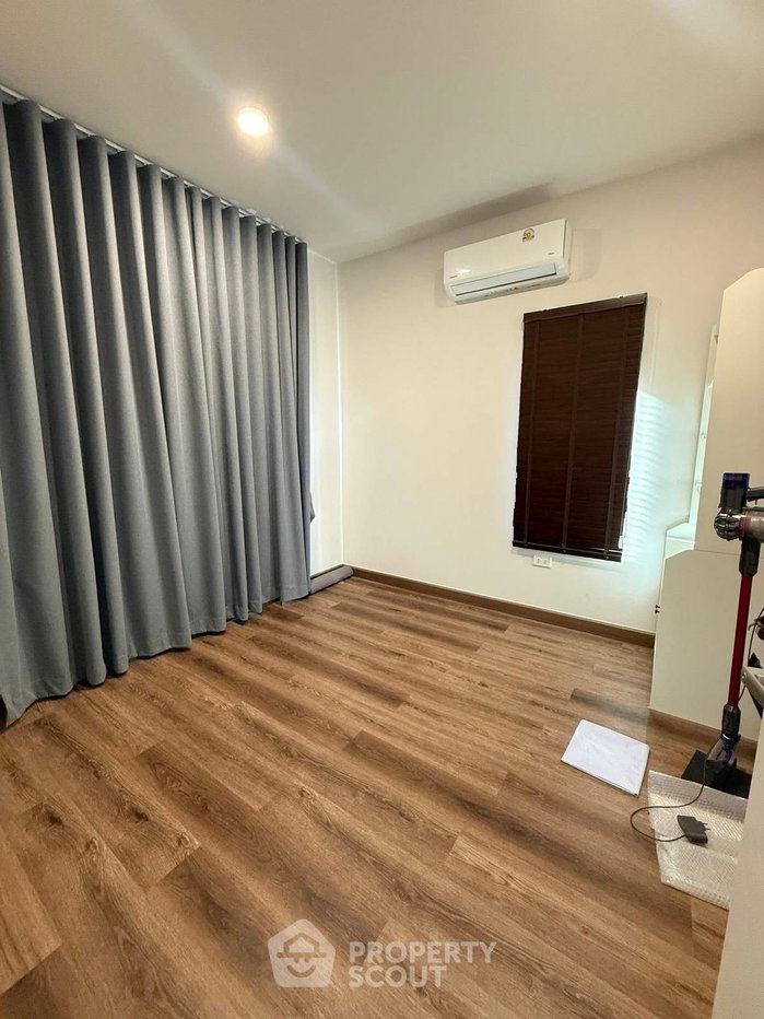 รูป บ้านเช่า 4 ห้องนอน โครงการบริทาเนีย บางนา-ศรีวารี บางเสาธง (ID 2511190) - รูปที่ 14/20