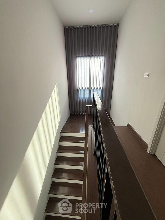 รูป บ้านเช่า 4 ห้องนอน โครงการบริทาเนีย บางนา-ศรีวารี บางเสาธง (ID 2511190) - รูปที่ 13/20