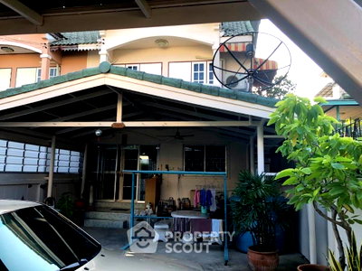 ทาวน์โฮม โรงเรียนนานาชาติเด่นหล้า : ทาวน์โฮม 3 ห้องนอน ขาย ฮงประยูร 3 บางบัวทอง (เลี้ยงสัตว์ได้) (ID 1982746)