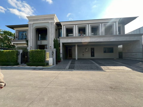 Grand Bangkok Boulevard กรุงเทพกรีฑา บ้านเดี่ยวหรูสไตล์ Modern Classic  ใกล้ ARL ลาดกระบัง และสนามบินสุวรรณภูมิ เพียง 62 ครอบครัวเท่านั้น