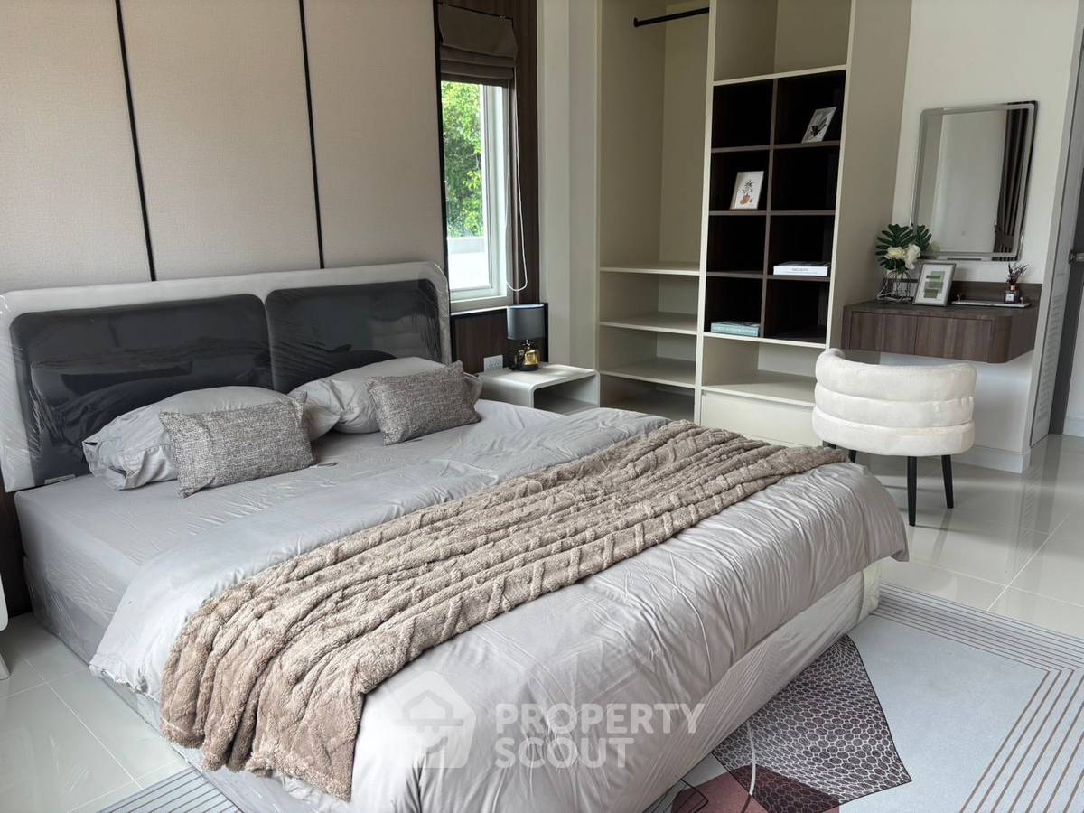 รูป วิลล่า 3 ห้องนอน ขาย ในสัตหีบ ชลบุรี (พื้นที่ 160 ตร.ม.) (ID 2513724) - รูปที่ 9/11