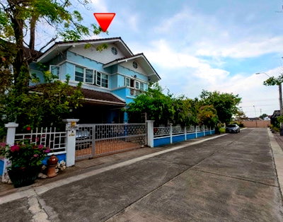 Houses for sale : Corner Unit Next to the Community Garden!!! Single house for sale in Baan Suan Aeksayam Project, corner unit with 101 sq.w. of land