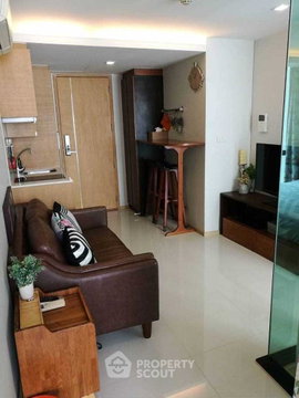 คอนโด 1 ห้องนอน โซซิโอ ร่วมฤดี ชั้น 7 ใกล้ BTS นานา (ID 1432724)