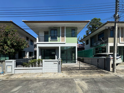 รีโนเวทใหม่ทั้งหลัง พร้อมเข้าอยู่ ขายบ้านเดี่ยว โกลเด้นวิลเลจ บางนา–กิ่งแก้ว (Golden Village Bangna–Kingkaew) 3 ห้องนอน ใกล้สนามบินสุวรรณภูมิ