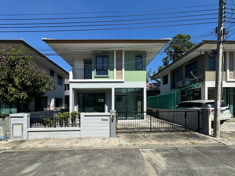 รีโนเวทใหม่ทั้งหลัง พร้อมเข้าอยู่ ขายบ้านเดี่ยว โกลเด้นวิลเลจ บางนา–กิ่งแก้ว (Golden Village Bangna–Kingkaew) 3 ห้องนอน ใกล้สนามบินสุวรรณภูมิ