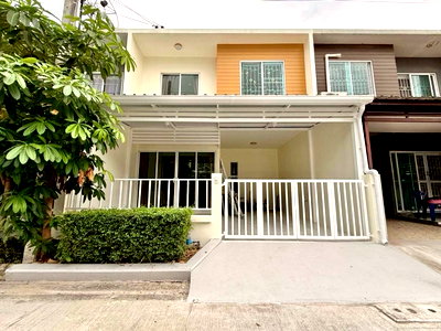 ขายทาวน์โฮม : 🏠 ขายบ้าน : THE COLORS LEISURE BANGNA KM.8 (เดอะ คัลเลอร์ส เลชเชอร์ บางนา กม.8)   รหัสทรัพย์ | 📌 LNP-H739 