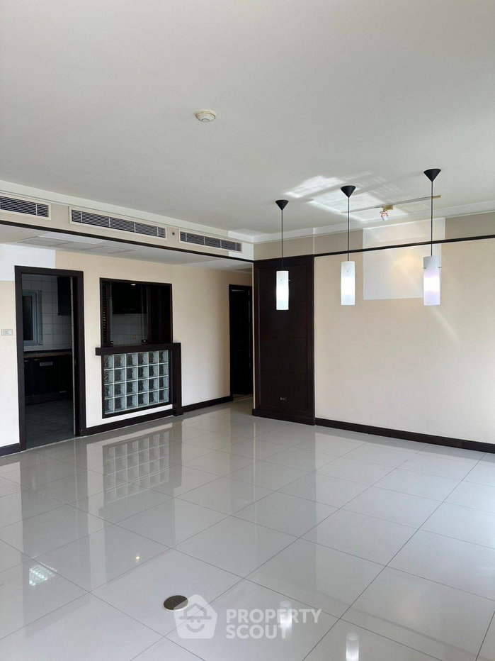 รูป คอนโด 3 ห้องนอน ขนาด 178 ตร.ม. ใน All Seasons Mansion ใกล้ BTS เพลินจิต 300 ม. (ID 2172324) - รูปที่ 5/33