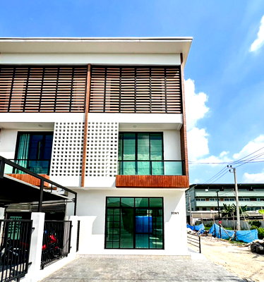 ทาวน์โฮม สถานีรถไฟฟ้าหลักสี่ : ST0064 | ขาย ทาวน์โฮม 3 ชั้น แจ้งวัฒนะ 💰ขายเพียง 6.3 ล้านบาท (ฟรีโอน)