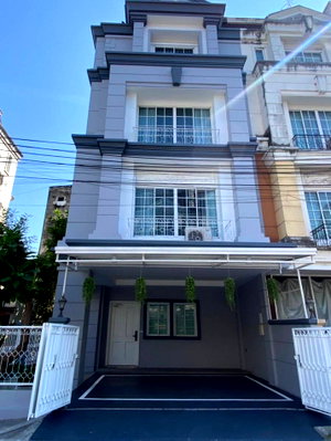 เช่าทาวน์โฮม MRT ศรีลาซาล : ให้ เช่า ทาวน์โฮม 4 ชั้น Plus Park Avenue ลาซาล–ศรีนครินทร์ 4 นอน 6 น้ำ 300 ตร.ม. | ที่ดิน 22.5 ตร.ว. หลังริม เฟอร์นิเจอร์ครบ พร้อมอยู่