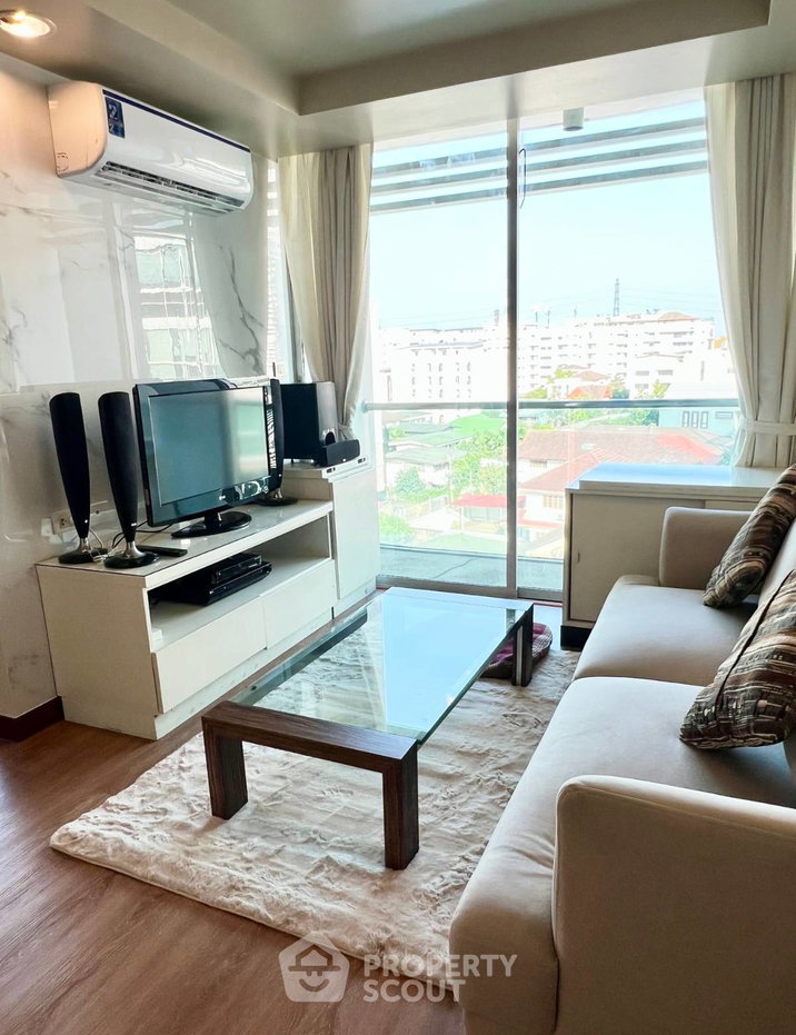 picture 2-BR Condo At The Kris Ratchada 17, 400m to MRT Sutthisan (ID 1991987) - 1/16