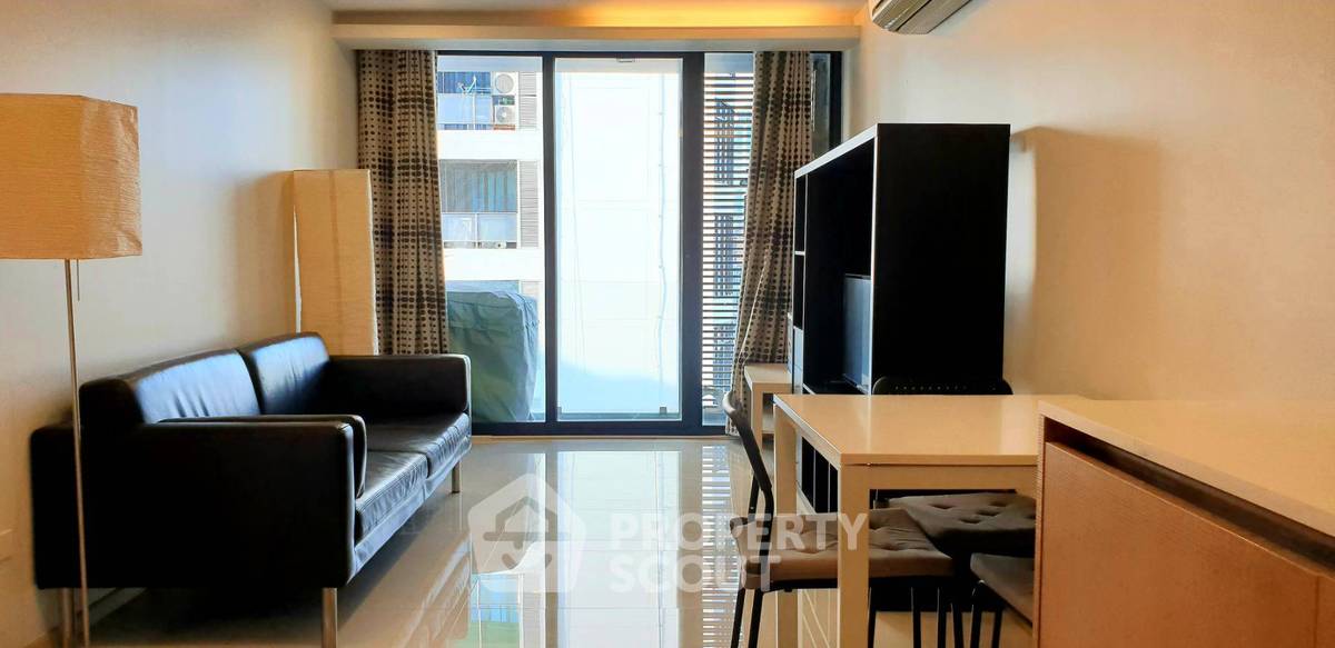 1-BR Condo, Socio Ruamrudee, 50 Sqm, Near BTS Nana (ID 320187)
