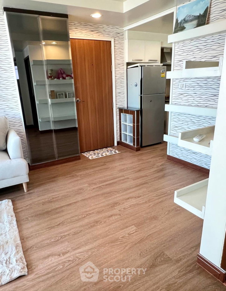 picture 2-BR Condo At The Kris Ratchada 17, 400m to MRT Sutthisan (ID 1991987) - 7/16