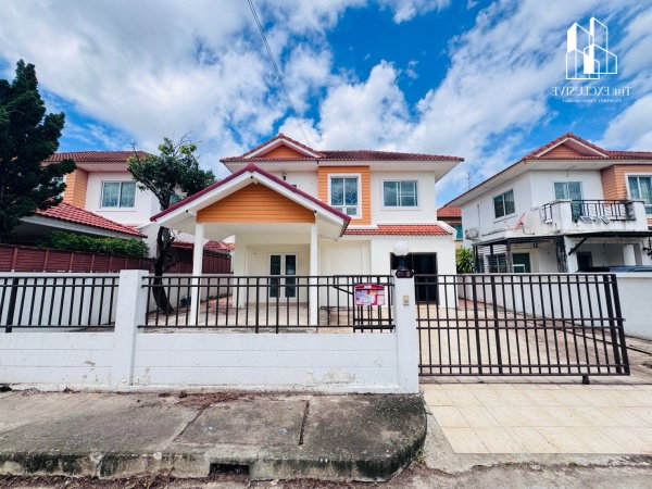 Houses for sale : Detached house for sale in Siriwan–Chuanchom Village, Bang Kruai–Sai Noi area. Affordable price, negotiable