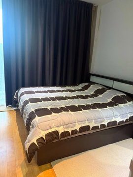 Villa Rachatewi【𝐒𝐄𝐋𝐋 & 𝐑𝐄𝐍𝐓】🔥Dark-toned room with a cool design, featuring clearly defined furniture.🔥 Contact Line ID: @hacondo