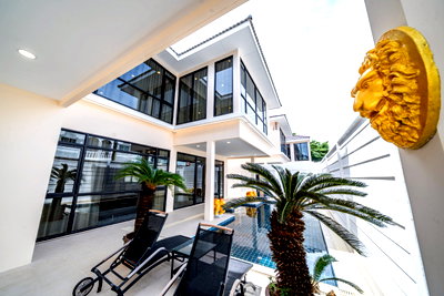 บ้านเดี่ยว ถนนเทพประสิทธิ์ : 🏡 ขายบ้านใหม่พัทยา ทำเลทอง เทพประสิทธิ์ ใกล้แหล่งอำนวยความสะดวกมากมาย 🌷