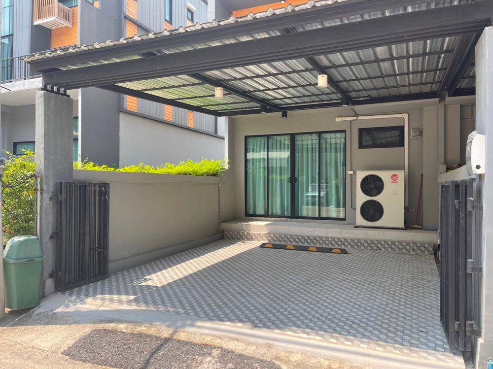 รูป ให้เช่าห้องนอนในทาวน์โฮมหรู 3 ชั้น (Eco Space บางนา) ใกล้ Mega Bangna เพียง 5 นาที - รูปที่ 3/13