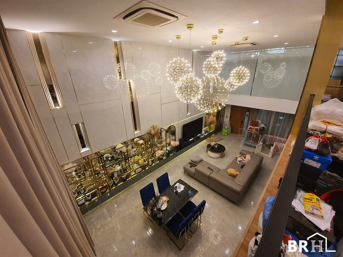 รูป  Glam By Assetwise 🏡 โฮมออฟฟิศหรู 3.5 ชั้น พร้อมเฟอร์ครบ ใจกลางลาดพร้าว!     - รูปที่ 2/12