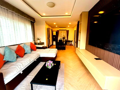 เช่าบ้านเดี่ยว ชลบุรี : House for Rent  4 Bedroom in Bang Saray