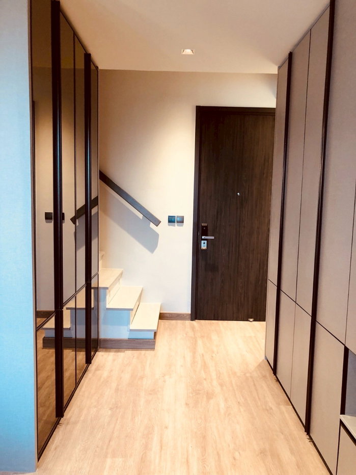 รูป ขายเท่าทุน 1 ห้องนอน Duplex 51 ตร.ม. เฟอร์ครบพร้อมเข้าอยู่ - รูปที่ 6/11