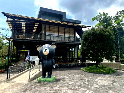 กิจการ ปราจีนบุรี : ขายบิ๊ก เม้าท์ บิสโทร แอนด์ เรสเตอรองท์ ร้านอาหาร พร้อมห้องพัก ปราจีนบุรี ทางขึ้นเขาใหญ่ 4 ไร่, 3 งาน, 9 ตร.ว.