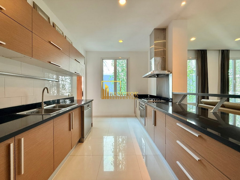 picture Impressive 4 Bed Luxury Apartment For Rent in Asoke Area - BR0971AP - 15/53