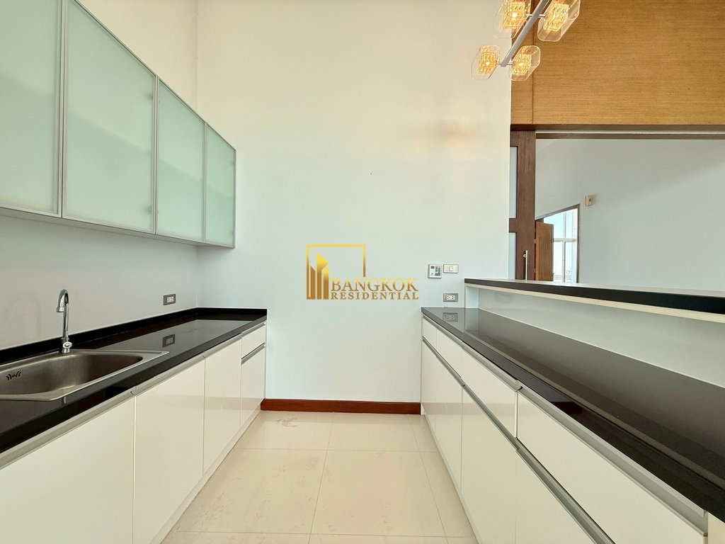 picture Expansive 5 Bedroom Penthouse Apartment in Phrom Phong - BR20103AP - 19/66