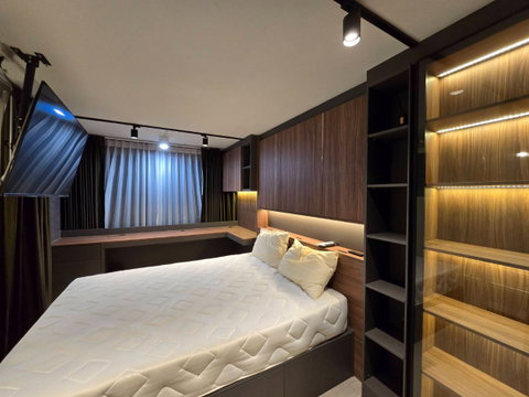 P-39957 ต้องการขายคอนโด ไอดีโอ จรัญฯ 70-ริเวอร์วิว Charan Sanit Wong Rd, Bang Phlat, Bangkok Line Id @easythaihome 085-592-2897
