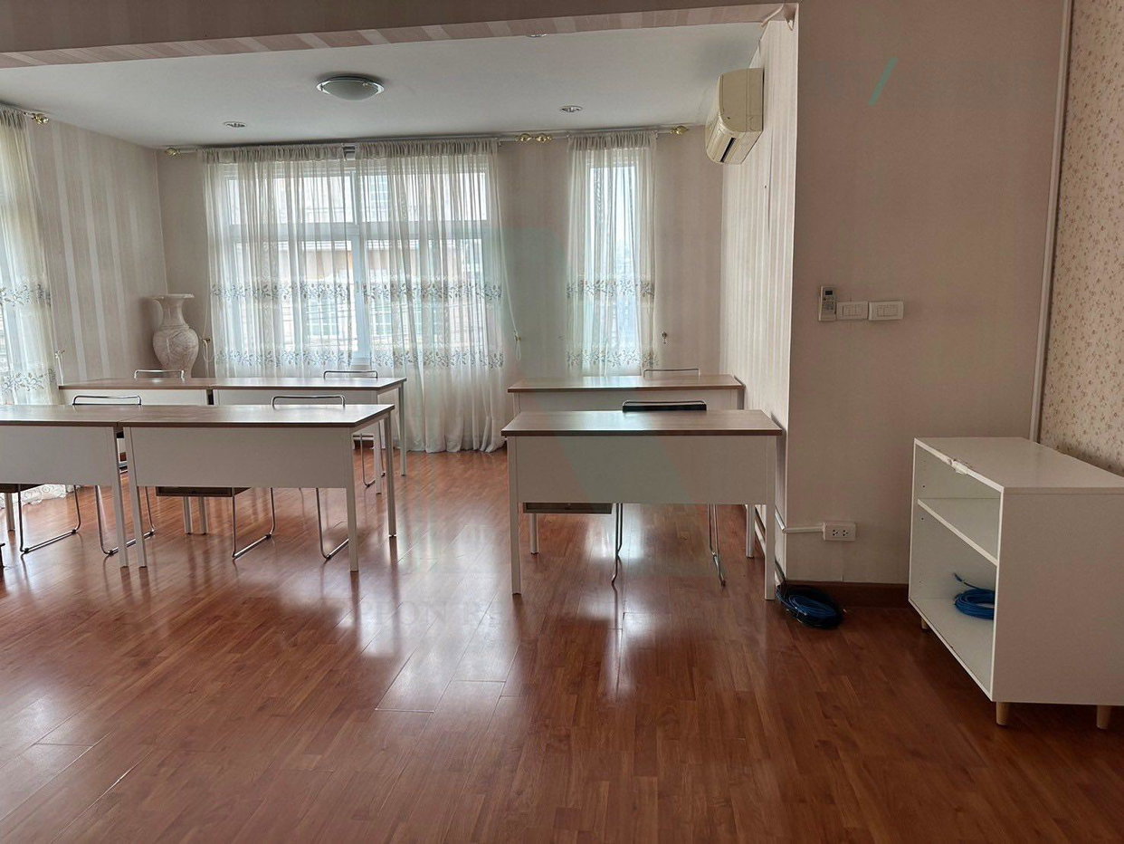 รูป 📌 ให้เช่าทาวน์เฮาส์ 3 ชั้น บ้านลภาวัน 17 3 ห้องนอน 4 ห้องน้ำ - รูปที่ 7/8