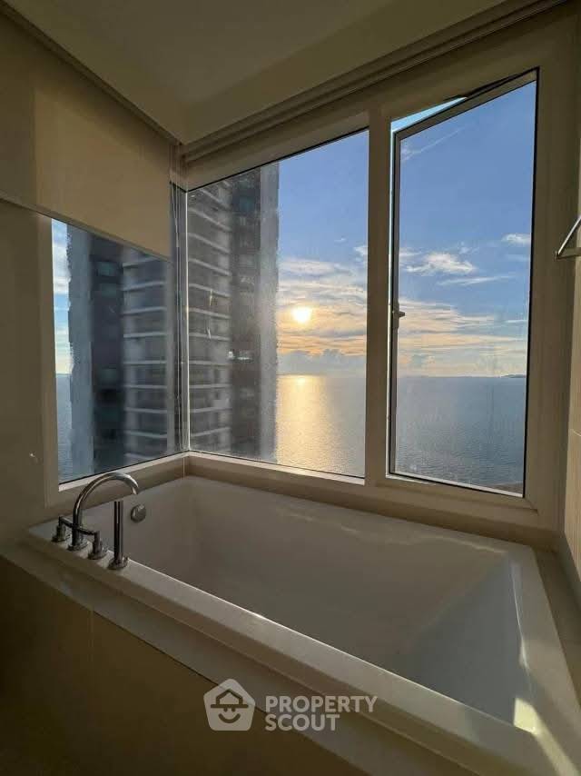 รูป คอนโด 1 ห้องนอน ขนาด 102 ตร.ม. ชั้นสูง 25 ที่ Reflection Jomtien Beach Pattaya (ID 2422275) - รูปที่ 6/12