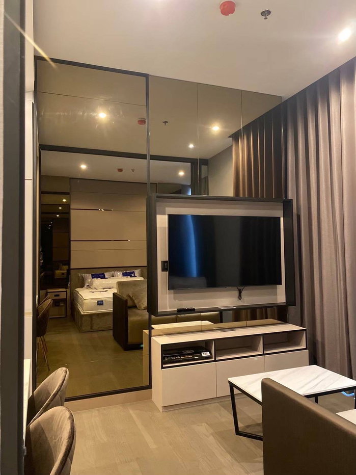 รูป Condo for Rent: The Esse at Singha Complex  Near MRT Phetchaburi - รูปที่ 1/9