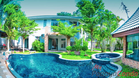 Thai Name - 7 Bedrooms Pool Villa for sale in awanron Beach House Na Jomtien HJTWR01