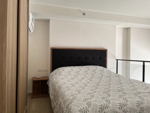 [ให้เช่าด่วน | ห้องสวยสไตล์ Duplex P-43202] รามาดา พลาซ่า เรสซิเดนซ์ บาย ไซมิส แอสเสท ใกล้ bts อ่อนนุช 25,000 บาท Line @easythaihome 085-592-2897