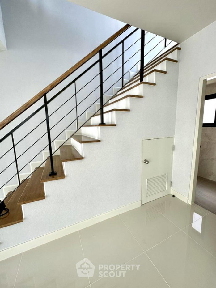 รูป บ้าน 4 ห้องนอน ขนาด 260 ตร.ม. ขายที่ เซ็นโทร บางนา (ID 1448920) - รูปที่ 7/10