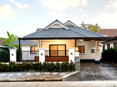 ขายบ้านเดี่ยว : ขาย บ้านวังตาล - หางดง บ้านตกแต่งด้วยไม้สักเก่าสไตล์ โมเดิร์น คลาสสิก (ID:724HS)
