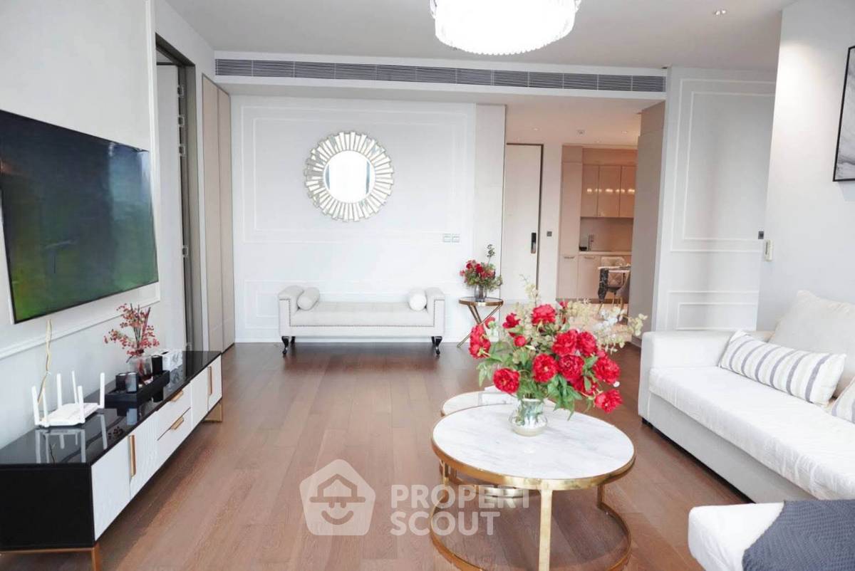 รูป คอนโด 2 ห้องนอน คุ้มค่าที่ KRAAM Sukhumvit 26 ใกล้ BTS พร้อมพงษ์ 300 ม. ชั้น 16 ขนาด 110 ตร.ม. (ID 2522040) - รูปที่ 1/14