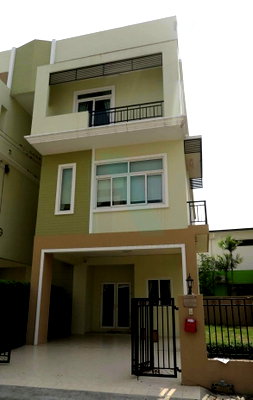 Townhouses for rent Nonthaburi : 📌 For Rent 3-story Townhouse BAAN LAPAWAN 17 3 bedroom 4 bathroom
