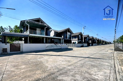 บ้านแฝด สถาบันเทคโนโลยีแห่งเอเชีย (AIT) : ขายบ้านแฝด 2 ชั้น เดอะดูเอท คลองสอง ซอยรังสิต-นครนายก 31 ใกล้ฟิวเจอร์พาร์ครังสิต 