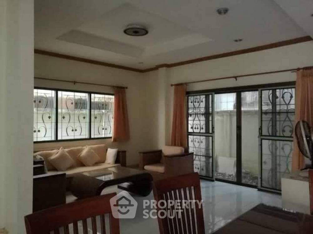 รูป บ้าน 3 ห้องนอน ใกล้แหล่งค้าสายไหม พื้นที่ 204 ตร.ม. รับเลี้ยงสัตว์ได้ (ID 1542087) - รูปที่ 1/9
