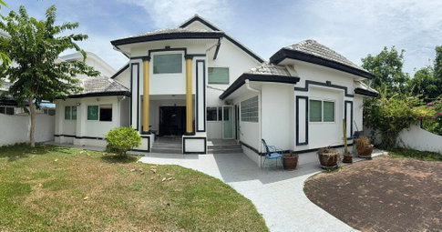 5 Bedroom House for Sale in Jomtien Pattaya