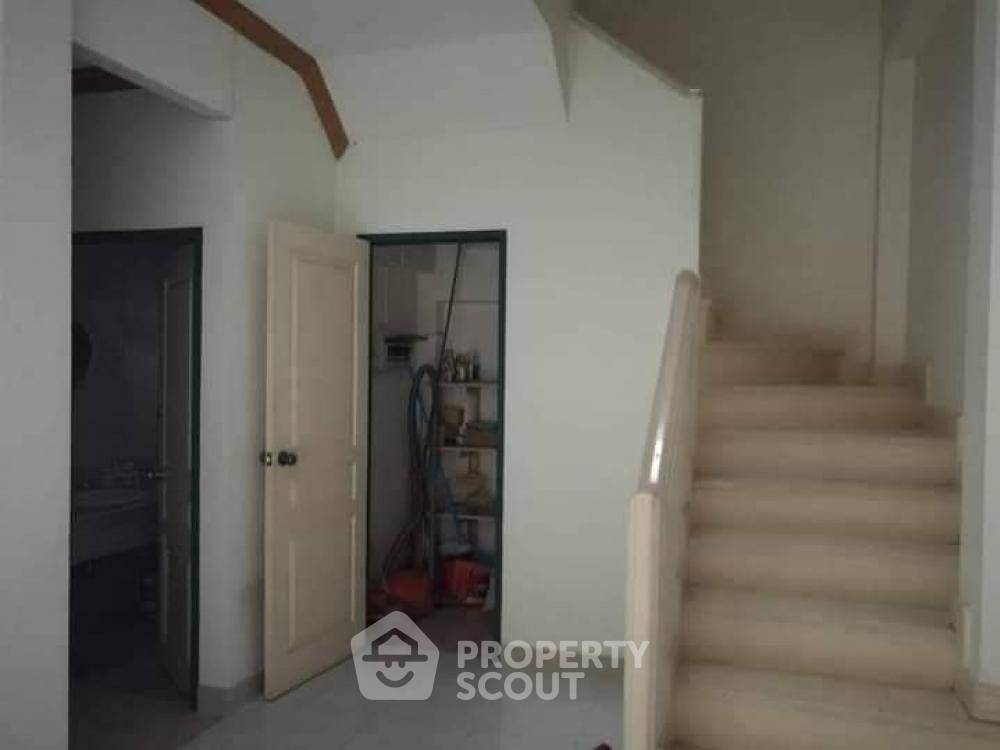 รูป บ้าน 3 ห้องนอน ใกล้แหล่งค้าสายไหม พื้นที่ 204 ตร.ม. รับเลี้ยงสัตว์ได้ (ID 1542087) - รูปที่ 5/9