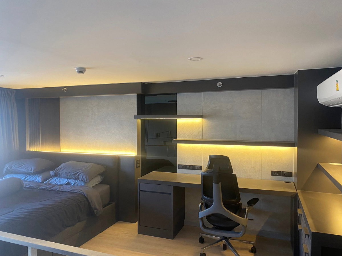 picture Knightsbridge Prime               Sathorn - 4/12