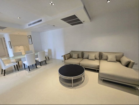 HOT PRICE 3B4B 170 ตร.ม. living room ใหญ่ ติด  BTS เพลินจิต เฟอร์ครบ พร้อมเข้าอยู่ 