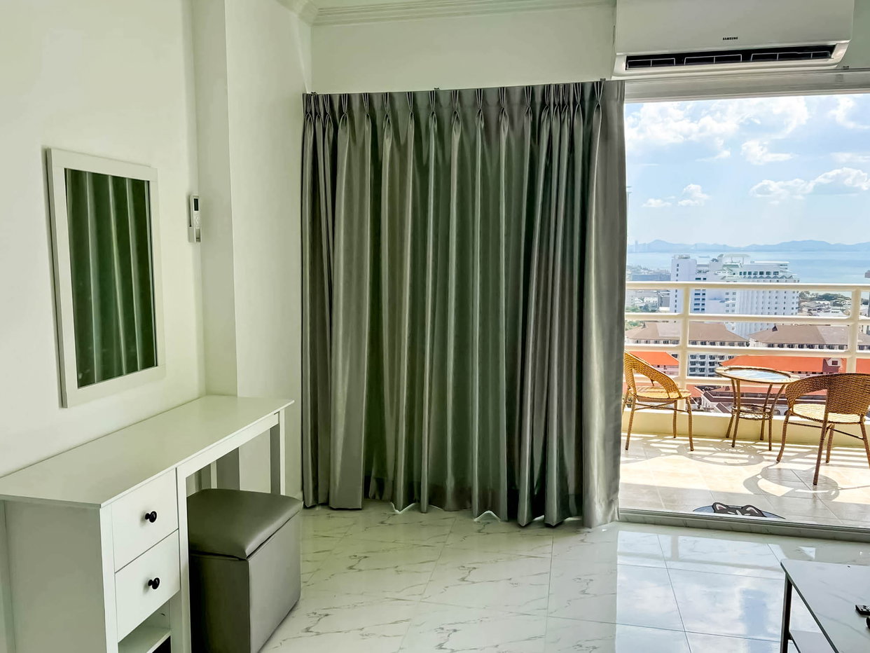 picture View Talay 5D Condominium For Sale in Jomtien - 5/9