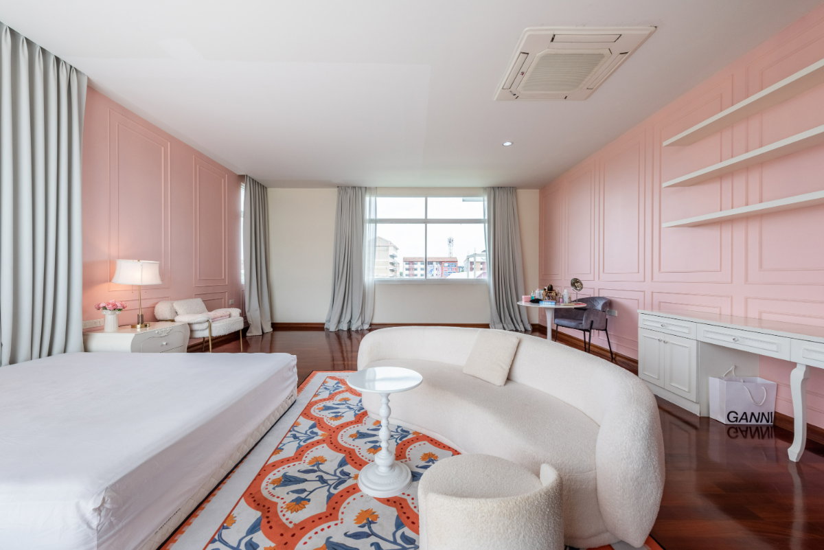 รูป ขายบ้านเดี่ยว Luxury ปัญญาอินทรา P5 ที่ดิน 1 ไร่ครึ่ง พร้อมสระว่ายน้ำ และเรือนรับรอง ใกล้สนามกอล์ฟปัญญา แฟชั่นไอส์แลนด์ - รูปที่ 32/46
