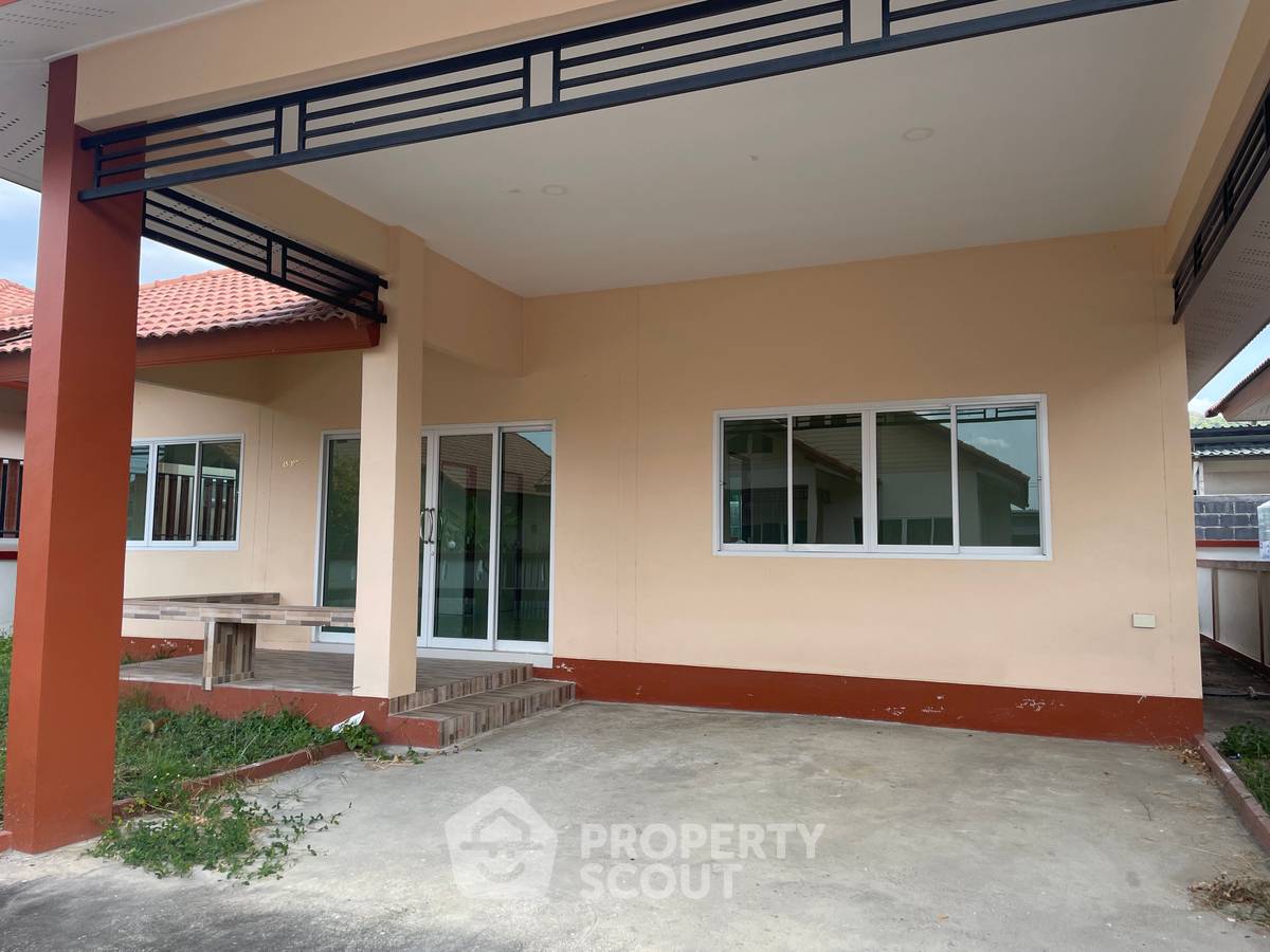 รูป บ้าน 3 ห้องนอน สำหรับขาย ในสัตหีบ ชลบุรี (150 ตร.ม.) (ID 2530502) - รูปที่ 2/12