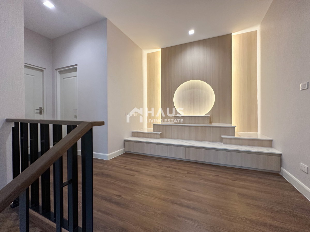 picture Bangkok Boulevard Westgate / 4 Bedrooms #HBGY009 - 10/18