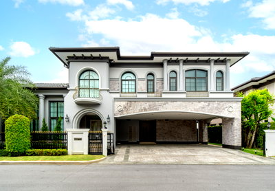 Houses for sale Bangkok : Sell ​​luxury mansions The Grand Pinklao, Alpina zone, converted 186.7 sq. 671 sq. RM. With a swimming pool