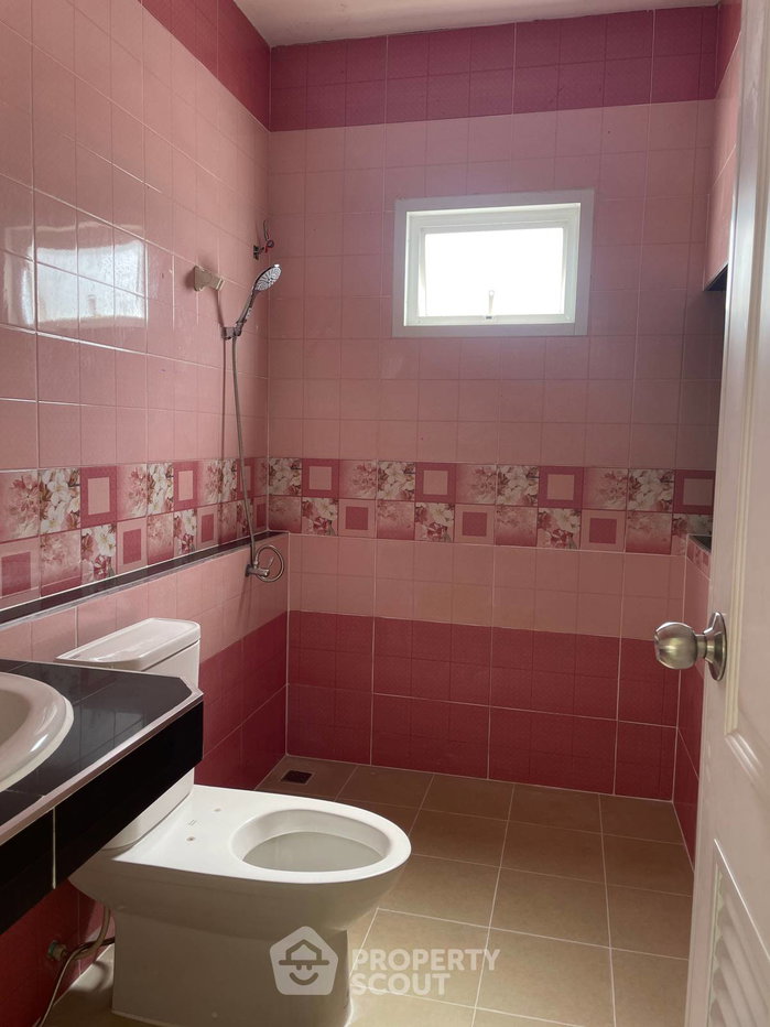 รูป บ้าน 3 ห้องนอน สำหรับขาย ในสัตหีบ ชลบุรี (150 ตร.ม.) (ID 2530502) - รูปที่ 9/12